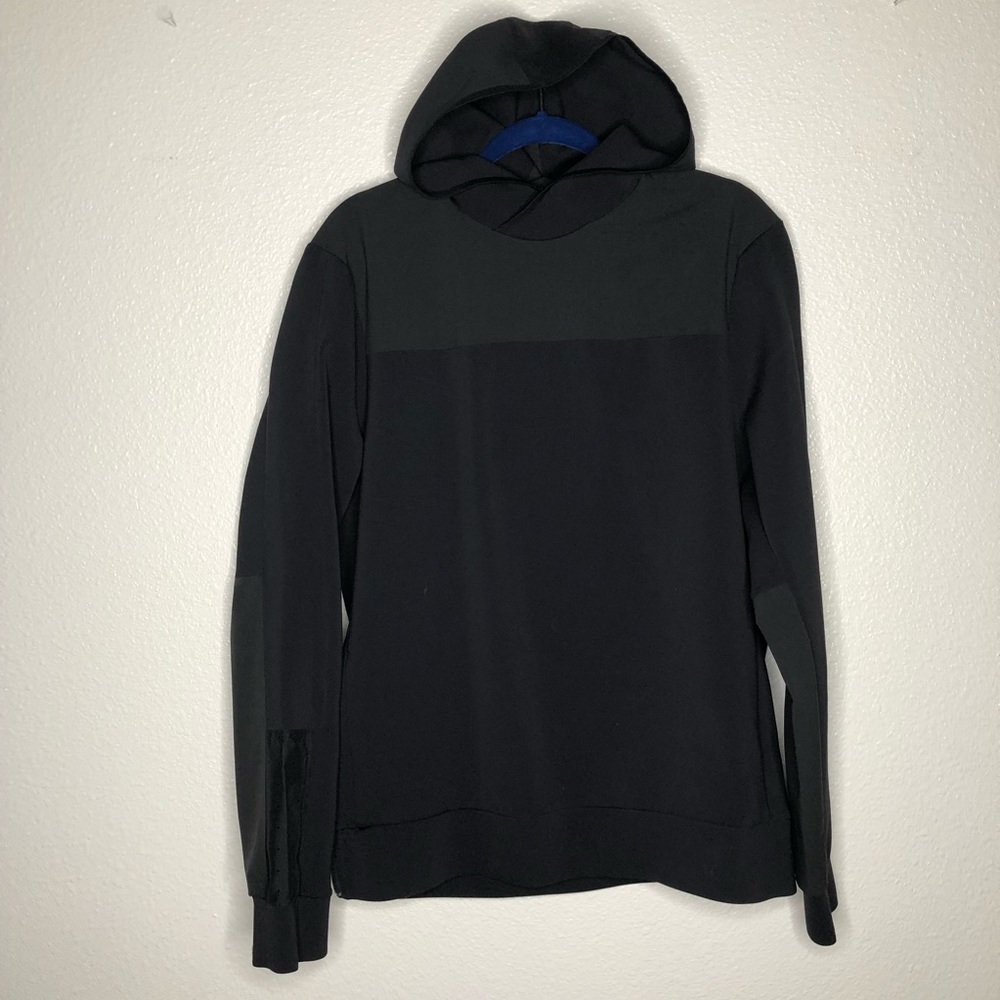 Lululemon men’s Hoodie